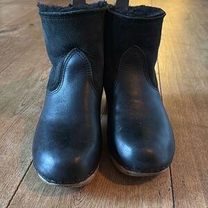 No. 6 Clog shearling mid-heel Boots in Black size 9 - very good condition